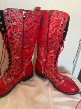 Womens Red Boots - embroidered with blue and white- barely worn - excellent